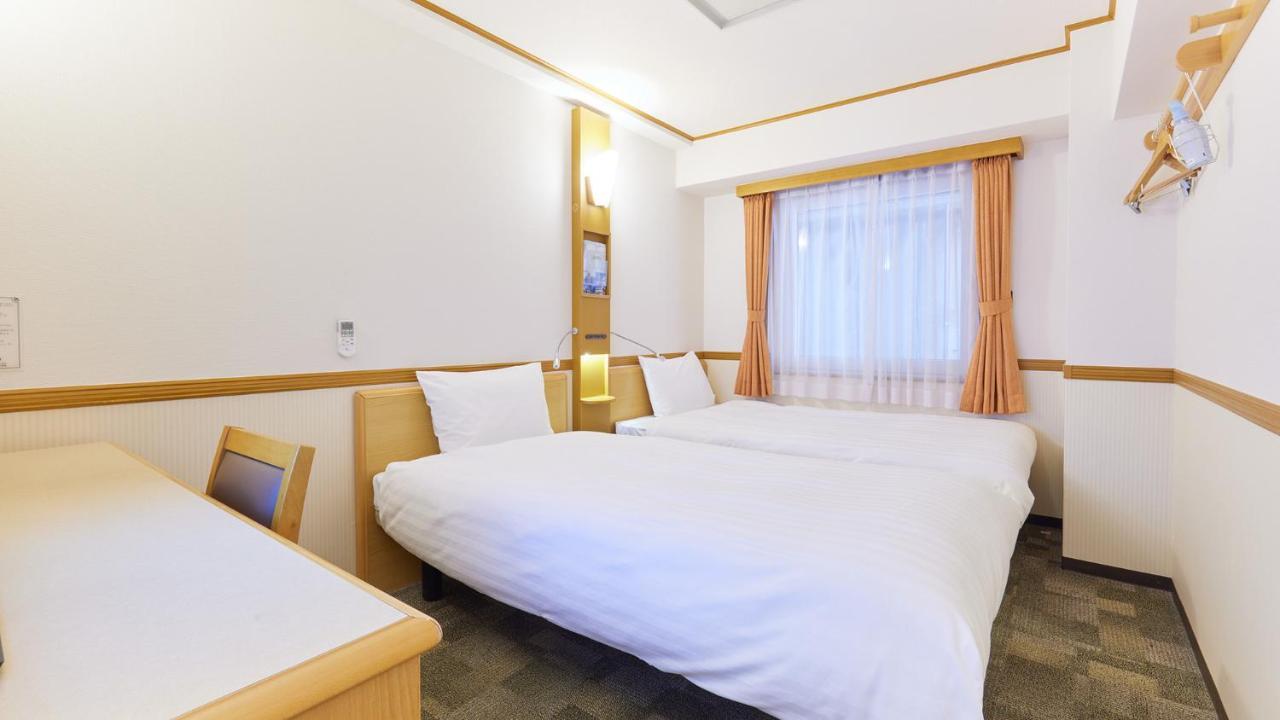 Toyoko Inn Tokyo Ikebukuro Kita Guchi No 2 Exterior foto